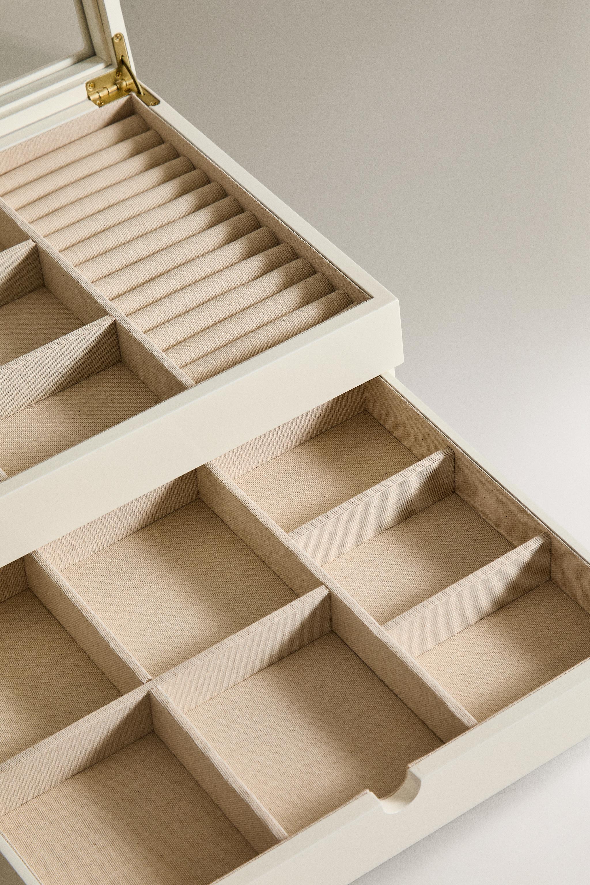 LARGE LACQUERED JEWELRY BOX WITH A DRAWER AND LID